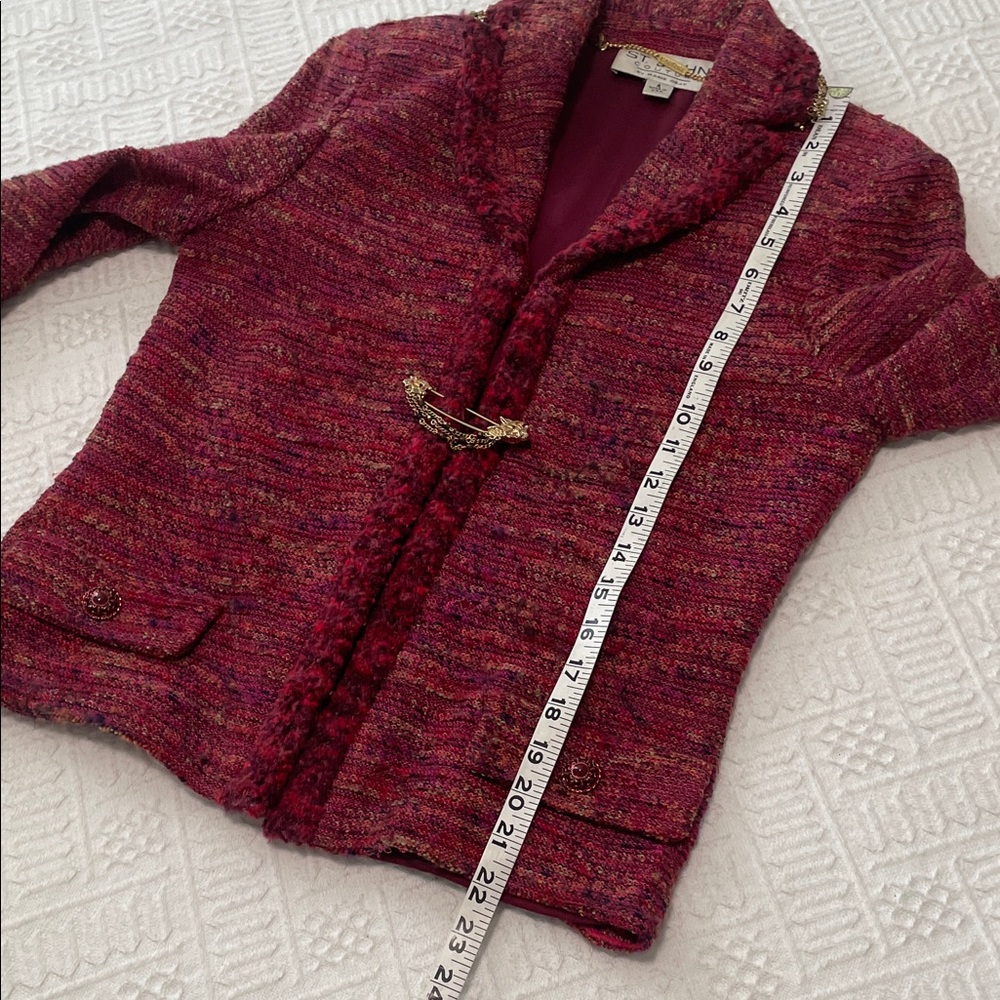 ST. JOHN couture Tweed Jacket Rich Burgundy gold crystal chain beaded fringe - Picture 16 of 17
